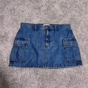 Abercrombie & Fitch High Rise Cargo Denim Mini Skirt